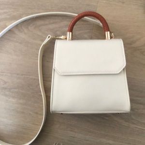 Laila leather bag by Bovenue